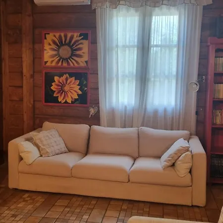 Casa Fabiani - In Toscana - Via Francigena - Pet Friendly Orentano